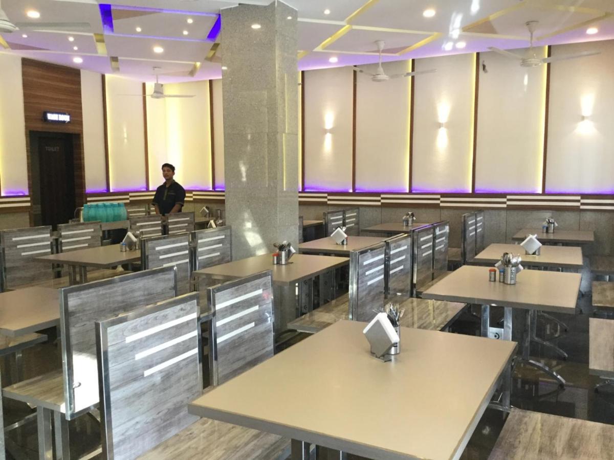 Hotel Aaram Umargam Екстер'єр фото